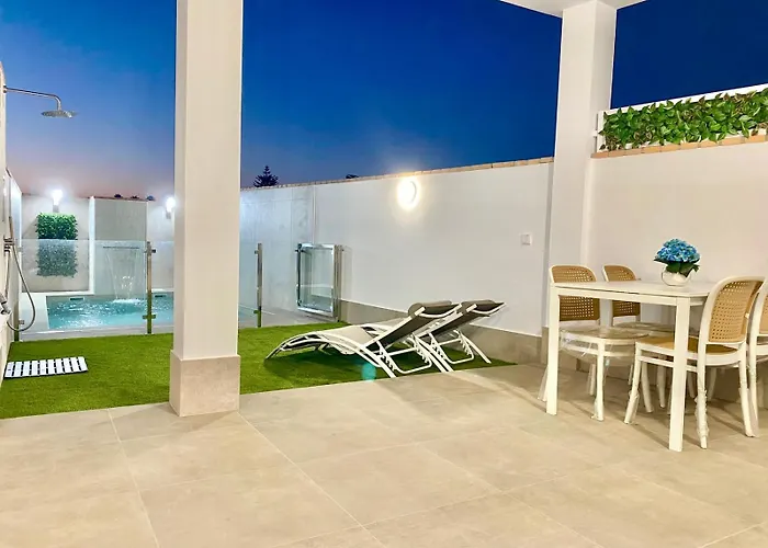 A Estrenar Villa Gallardo 3 Con Piscina Privada - Solo Parejas O Familias