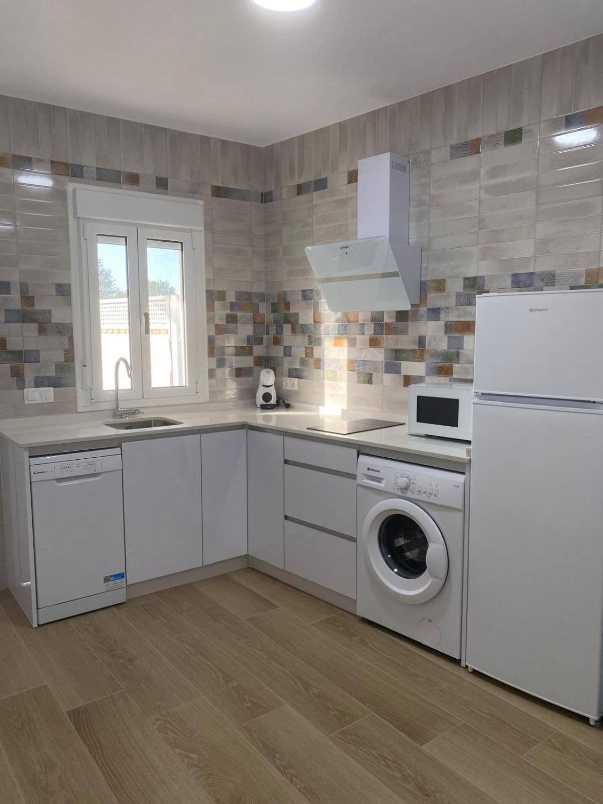 A Estrenar Gallardo 3 Con Piscina Privada - Solo Parejas O Familias Villa *