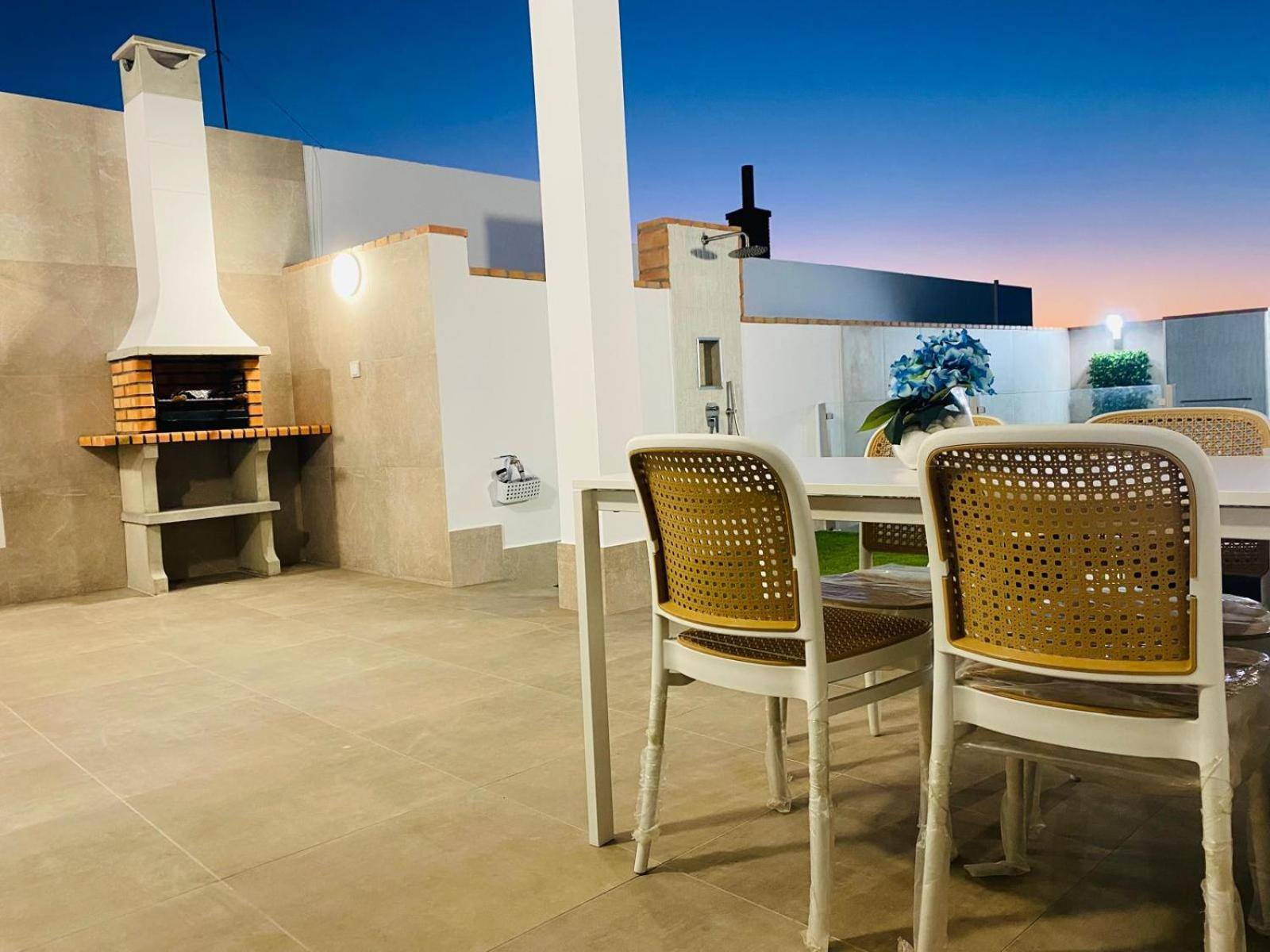 Villa A Estrenar Gallardo 3 Con Piscina Privada - Solo Parejas O Familias *