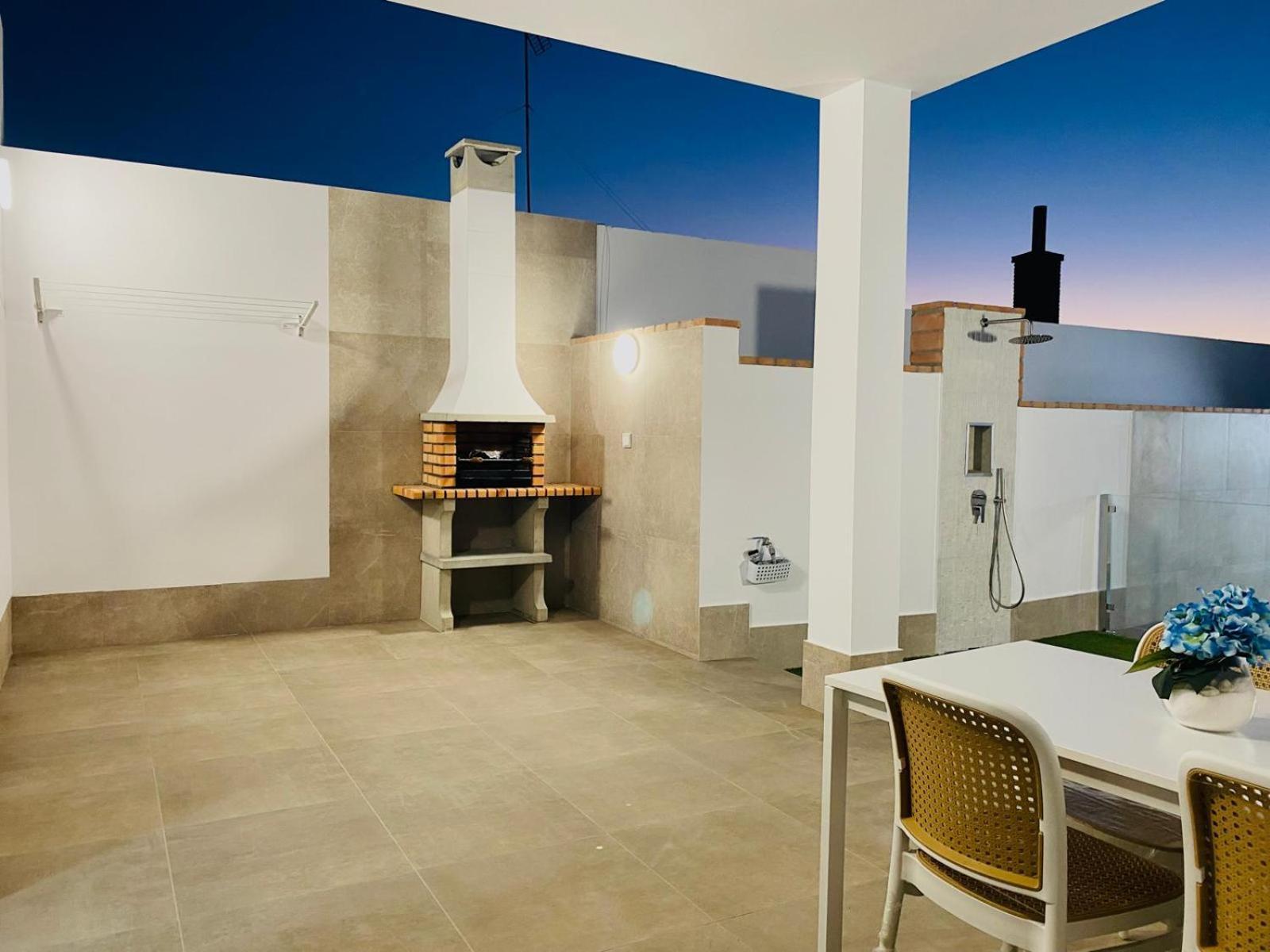A Estrenar Gallardo 3 Con Piscina Privada - Solo Parejas O Familias Villa